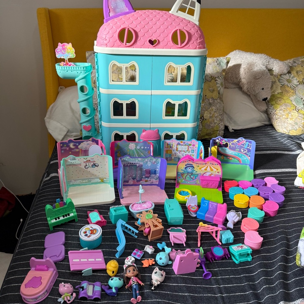 Gabby’s Dollhouse Playset and Rooms